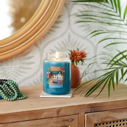 Aromātiskā svece Yankee Candle “Beach Escape” 104 g cena un informācija | Sveces un svečturi | 220.lv