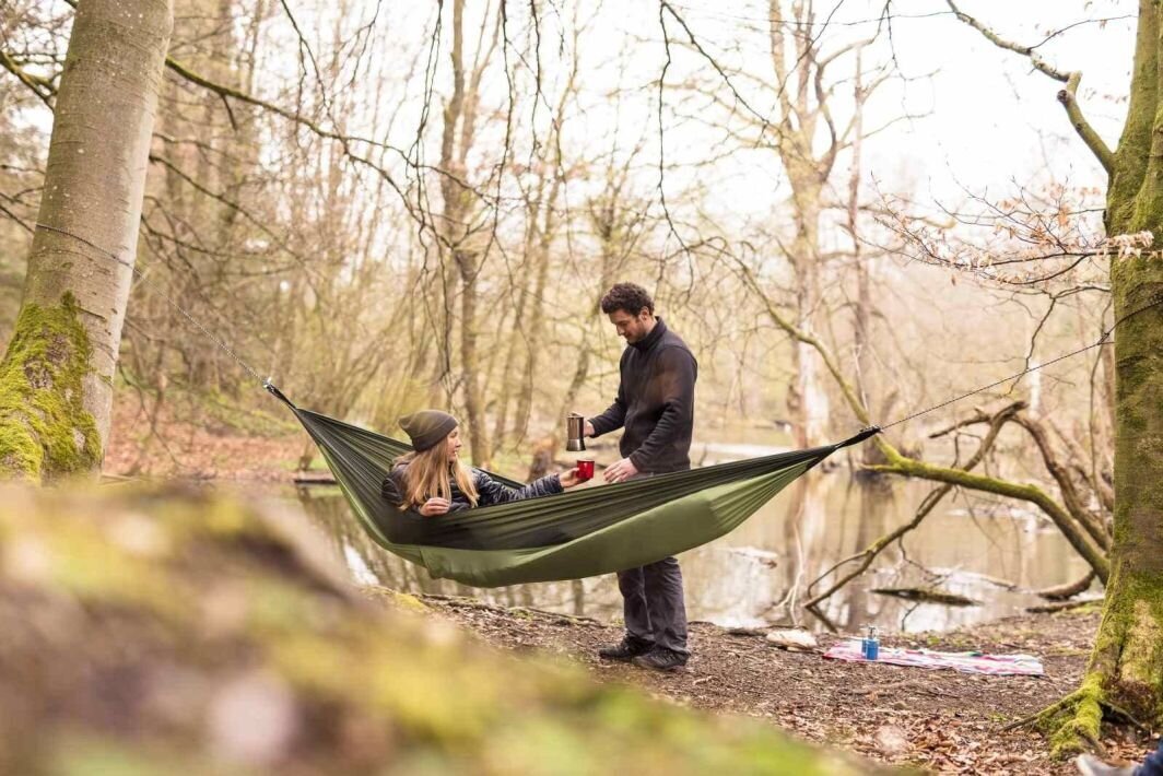 Tūristu šūpuļtīkls ar tīklu no kukaiņiem Amazonas Moskito Traveller Thermo AZ-1030230, 140x275 cm, zaļš cena un informācija | Citas tūrisma preces | 220.lv