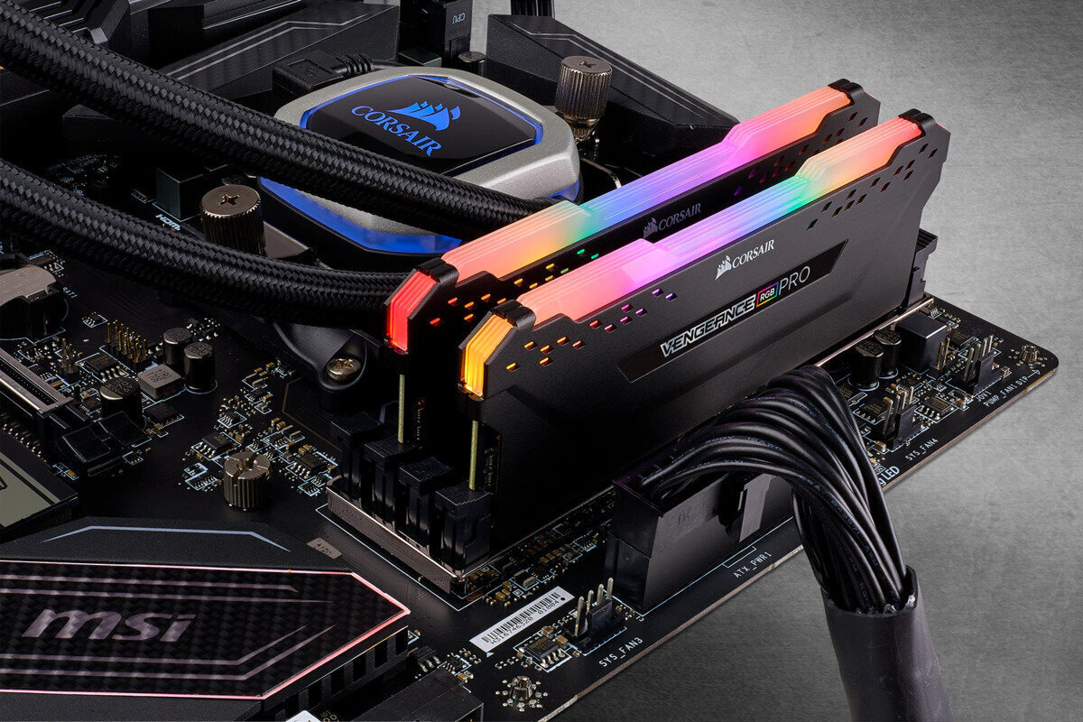 Corsair Vengeance RGB Pro 32GB (2 x 16GB) DDR4 DRAM 3600MHz C18 AMD Ryzen Memory Kit cena un informācija | Operatīvā atmiņa (RAM) | 220.lv