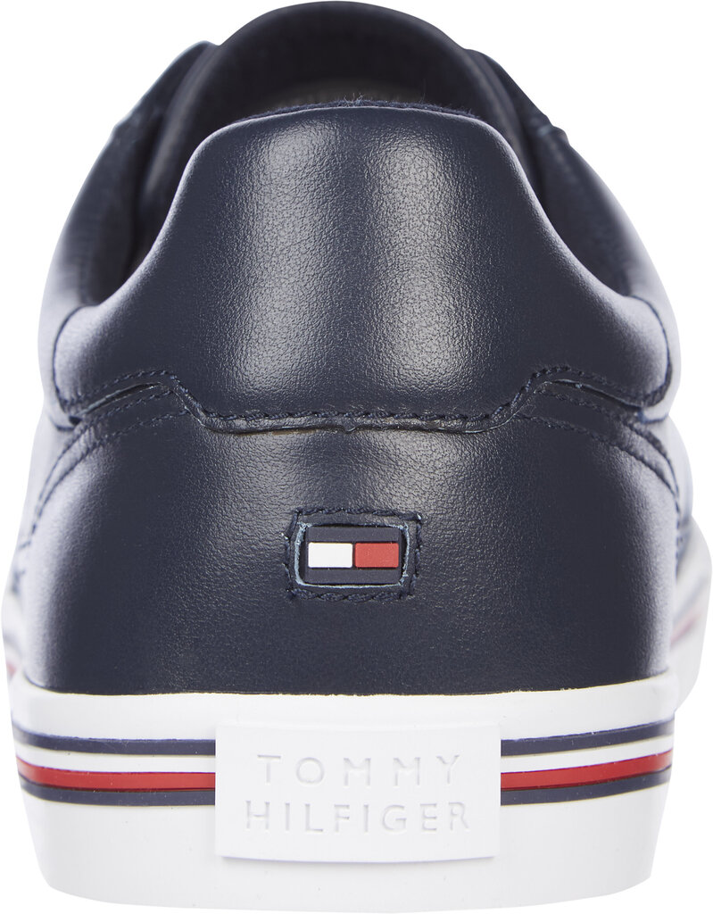 Ikdienas apavi Tommy Hilfiger Core Corporate Leather Sneaker cena un informācija | Vīriešu kurpes, zābaki | 220.lv