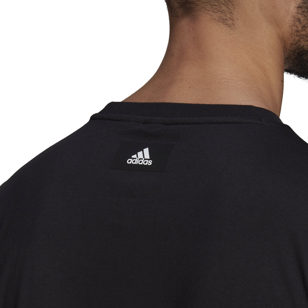 T-krekls vīriešiem - Adidas M Fi Gfx Tee Black cena un informācija | Sporta apģērbs vīriešiem | 220.lv