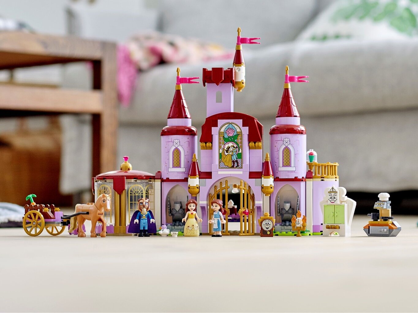 43196 LEGO® | Disney Princess Skaistules un Briesmoņa pils cena un informācija | Konstruktori | 220.lv