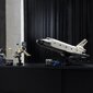 10283 LEGO® ICONS NASA atkārtoti lietojami kosmosa kuģi „Discovery“ cena un informācija | Konstruktori | 220.lv