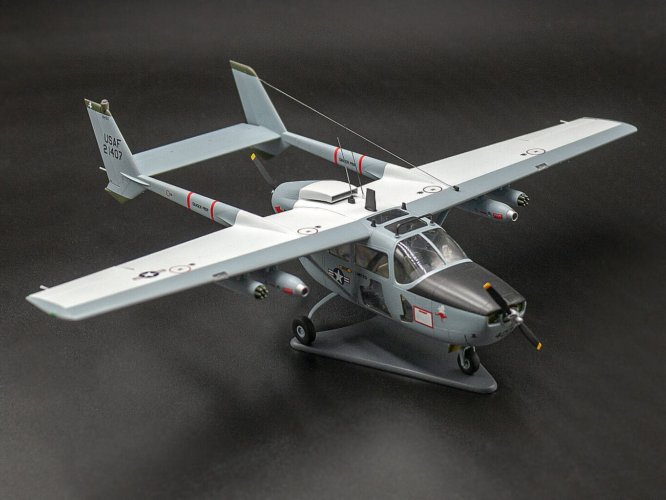 Līmējamais modelis ICM 48290 Cessna O-2A Skymaster 1/48 cena un informācija | Līmējamie modeļi | 220.lv