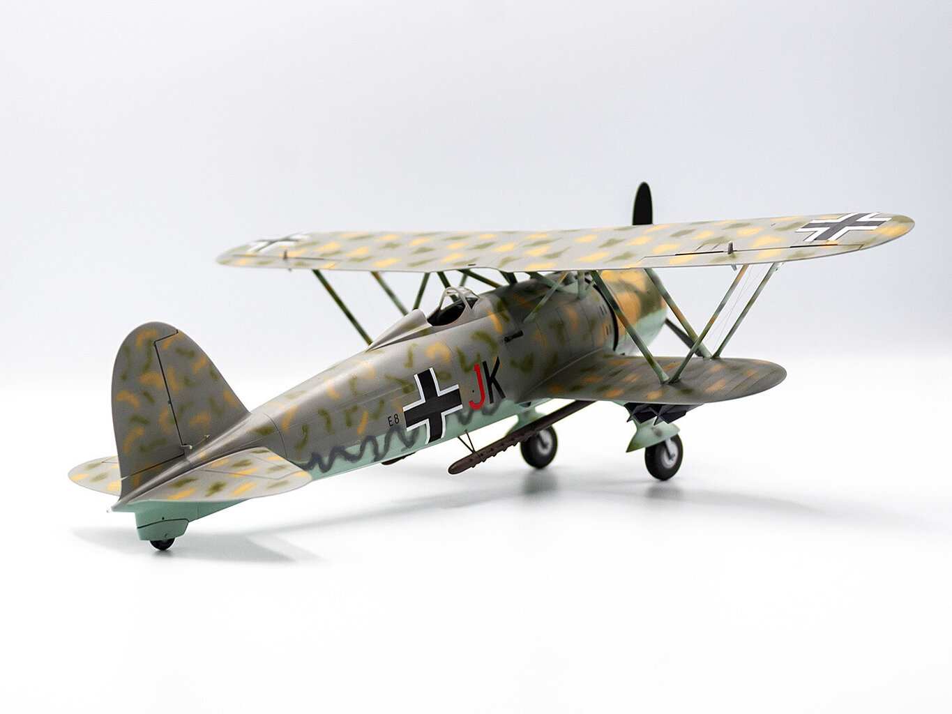 Līmējamais modelis ICM 32021 German Luftwaffe CR. 42 LW 1/32 cena un informācija | Līmējamie modeļi | 220.lv