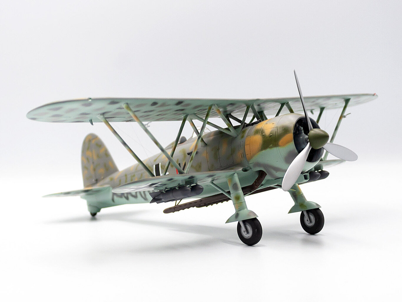Līmējamais modelis ICM 32021 German Luftwaffe CR. 42 LW 1/32 cena un informācija | Līmējamie modeļi | 220.lv