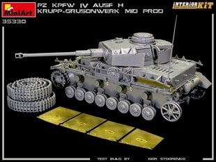 Līmējamais modelis MiniArt 35330 Pz.Kpfw.IV Ausf. H KRUPP-GRUSONWERK. MID PROD. AUG-SEP 1943. INTERIOR KIT 1/35 cena un informācija | Līmējamie modeļi | 220.lv