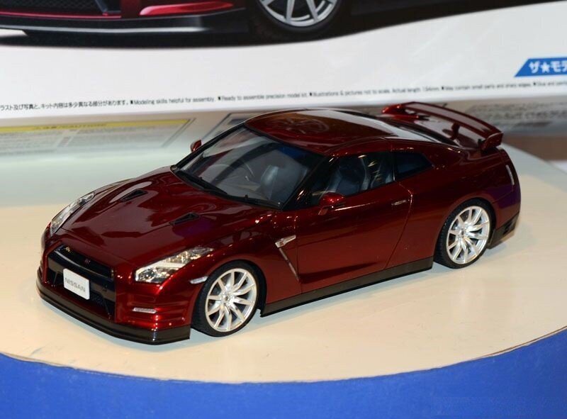 Aoshima - Nissan R35 GT-R Pure Edition '14, 1/24, 05857 cena un informācija | Konstruktori | 220.lv