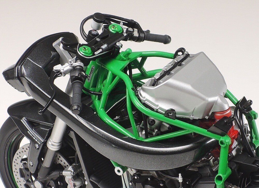 Tamiya - Kawasaki Ninja H2R, 1/12, 14131 cena un informācija | Konstruktori | 220.lv