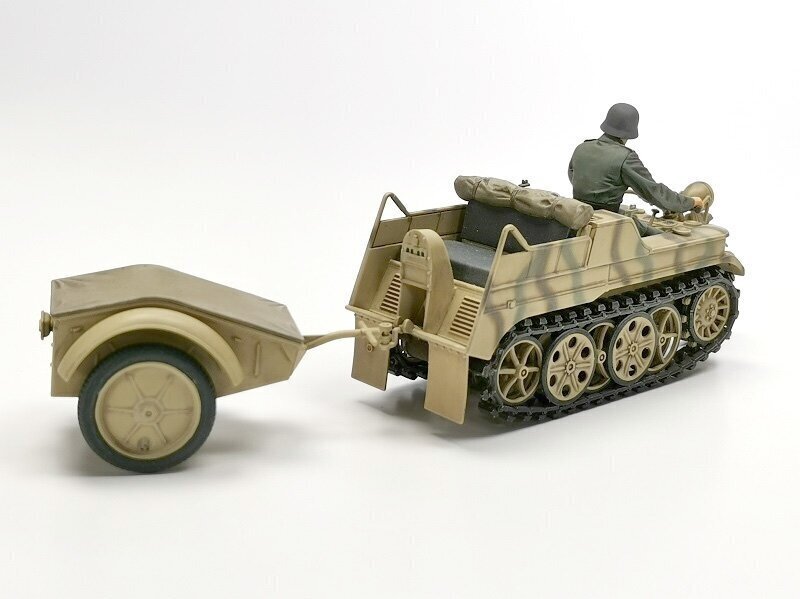 Tamiya - Sd.Kfz.2 Kettenkraftrad (Mid-production), 1/35, 35377 cena un informācija | Konstruktori | 220.lv