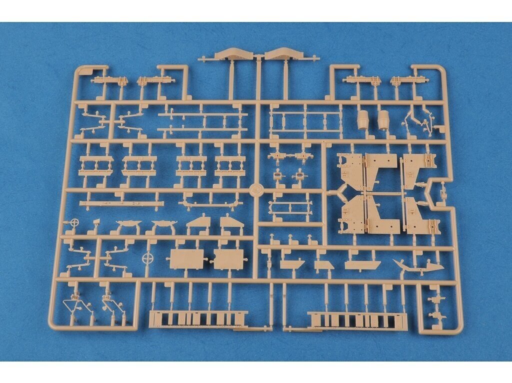 Hobby Boss - French St. Chamond Heavy Tank (early), Mastelis: 1/35, 83858 cena un informācija | Konstruktori | 220.lv