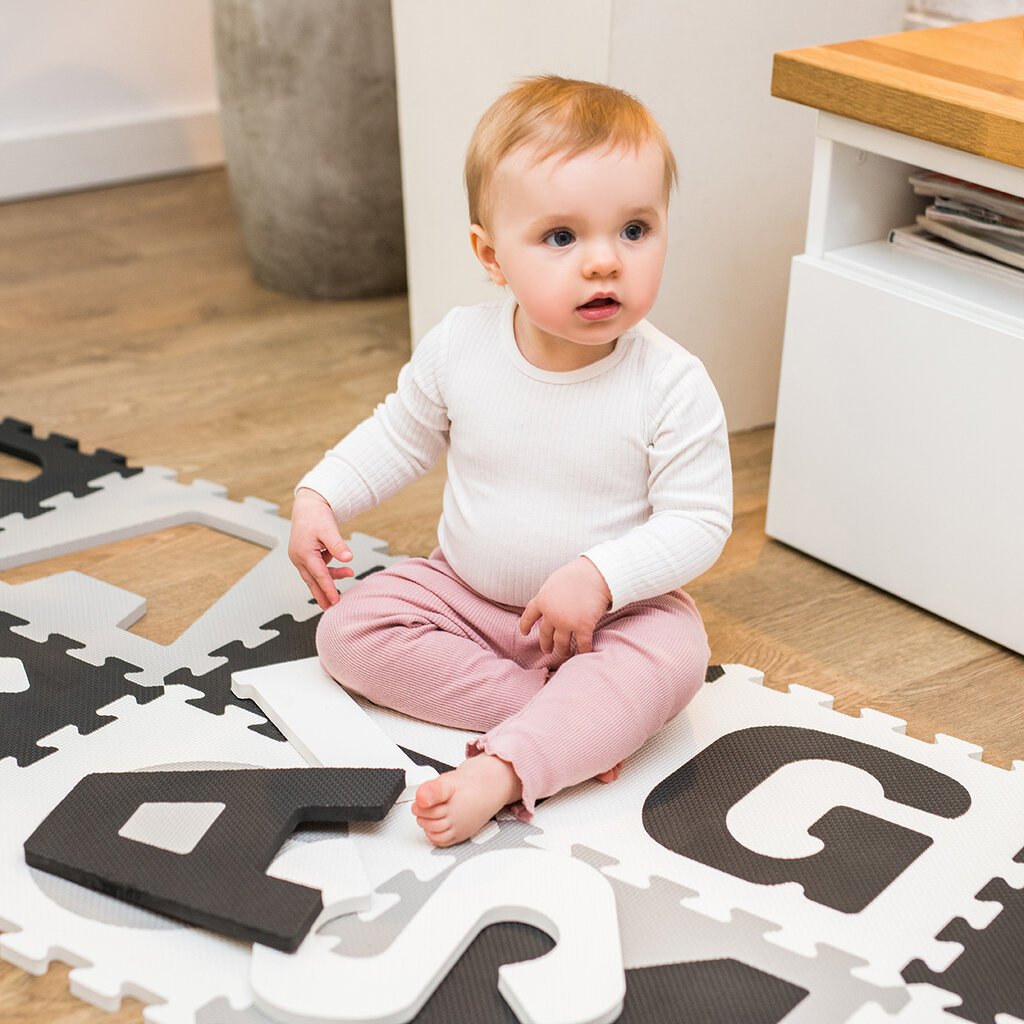 BabyOno attīstošs puzle burti, pelēks, 10 gab., 278/02 cena un informācija | Attīstošie paklājiņi | 220.lv