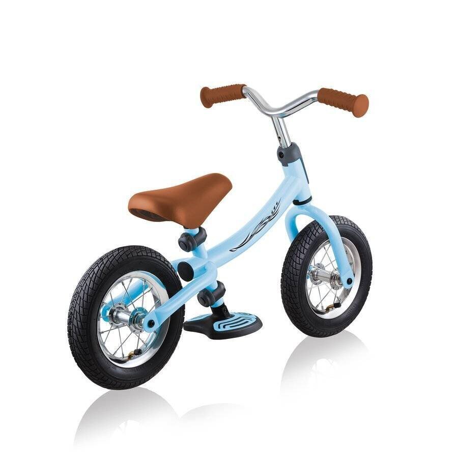 Balansa velosipēds Globber Go Bike Air Pastel Blue cena un informācija | Balansa velosipēdi | 220.lv