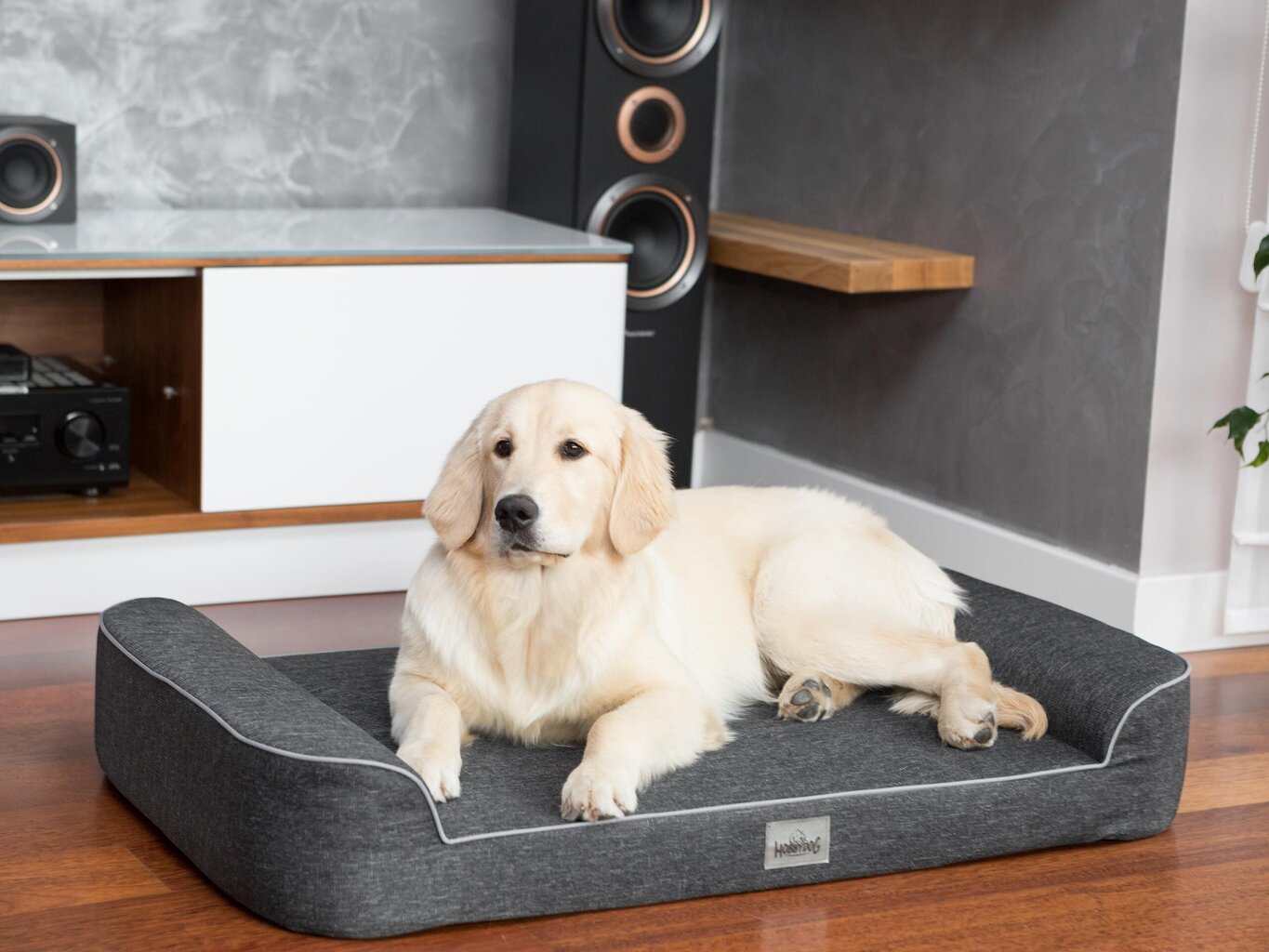 Hobbydog guļvieta Elegant Black, XL, 100x64 cm cena un informācija | Suņu gultas, spilveni, būdas | 220.lv