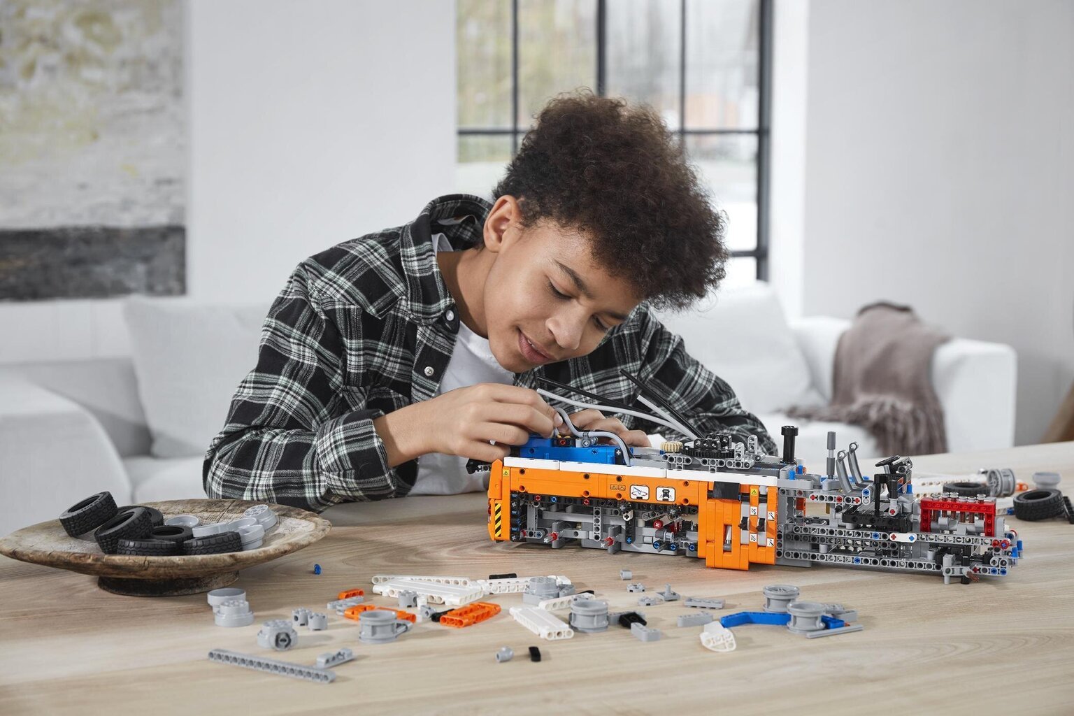 42128 LEGO® Technic Jaudīgais vilcējauto cena un informācija | Konstruktori | 220.lv