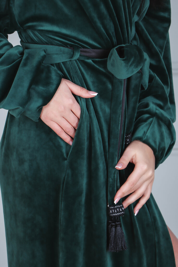 Garš velūra halāts sievietēm, zaļš цена и информация | Sieviešu halāti | 220.lv