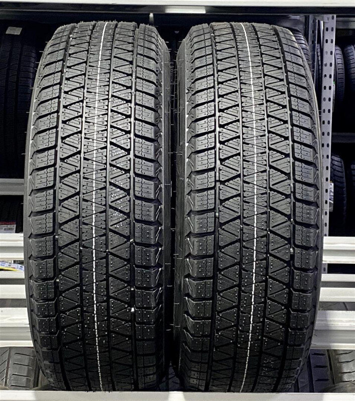 DM-V3 ( F F 71dB ) Bridgestone 235/55R18 100 T cena un informācija | Ziemas riepas | 220.lv