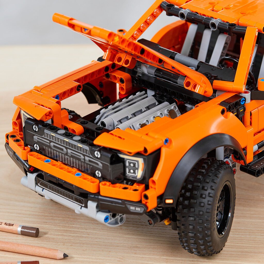 42126 LEGO® Technic Ford F-150 Raptor цена и информация | Konstruktori | 220.lv