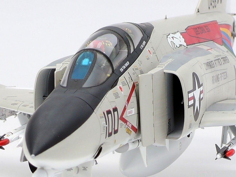 Tamiya - McDonnell Douglas F-4B Phantom II, 1/48, 61121 cena un informācija | Konstruktori | 220.lv