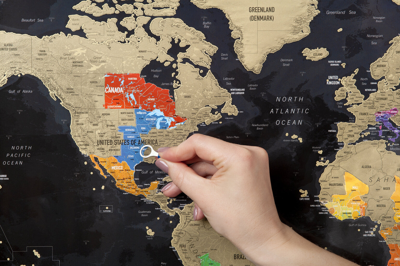 Dzēšama pasaules karte ar rāmi, 72x2x52 cm цена и информация | Pasaules kartes | 220.lv