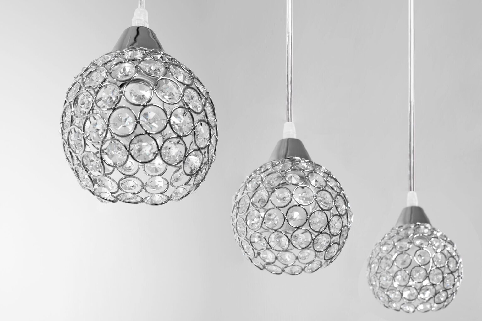 Piekaramā lampa Sparkle Ball, Chrome cena un informācija | Lustras | 220.lv