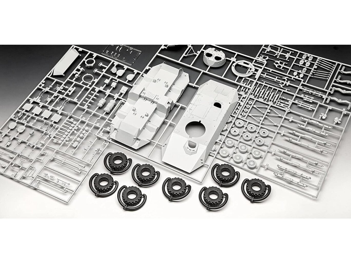 Revell - SpPz2 Luchs & 3D Puzzle Diorama, 1/35, 03321 cena un informācija | Konstruktori | 220.lv