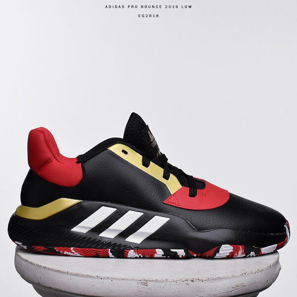 Basketbola apavi ar zemu profilu Adidas Pro Bounce 2019, melni/balti/zelta  krāsas/sarkani cena | 220.lv