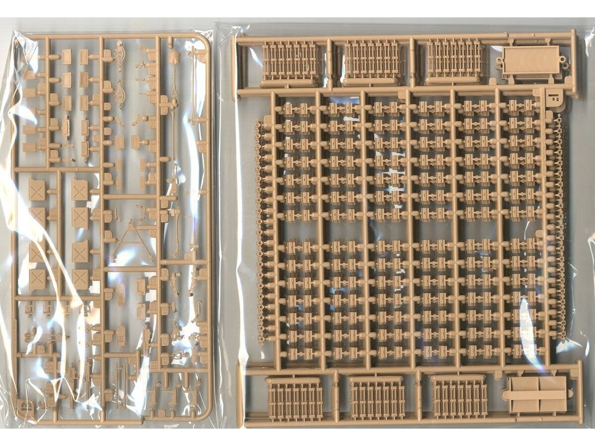 Rye Field Model - M4A3E8 Sherman w/Workable Track Links, 1/35, RFM-5028 cena un informācija | Konstruktori | 220.lv