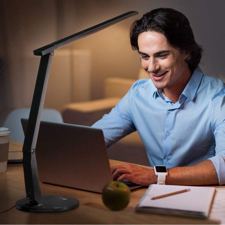 Galda lampa ar USB savienojumu, TaoTronics TT-DL10, melna cena un informācija | Galda lampas | 220.lv