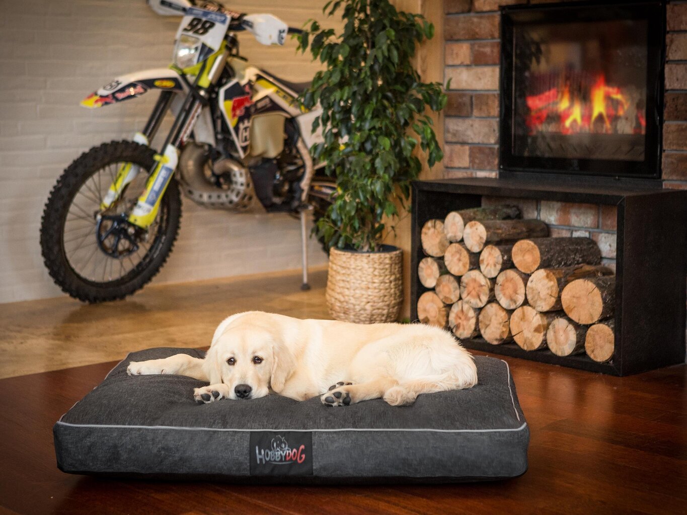 Hobbydog matracis Black Ekolen XL, 120x90 cm cena un informācija | Suņu gultas, spilveni, būdas | 220.lv
