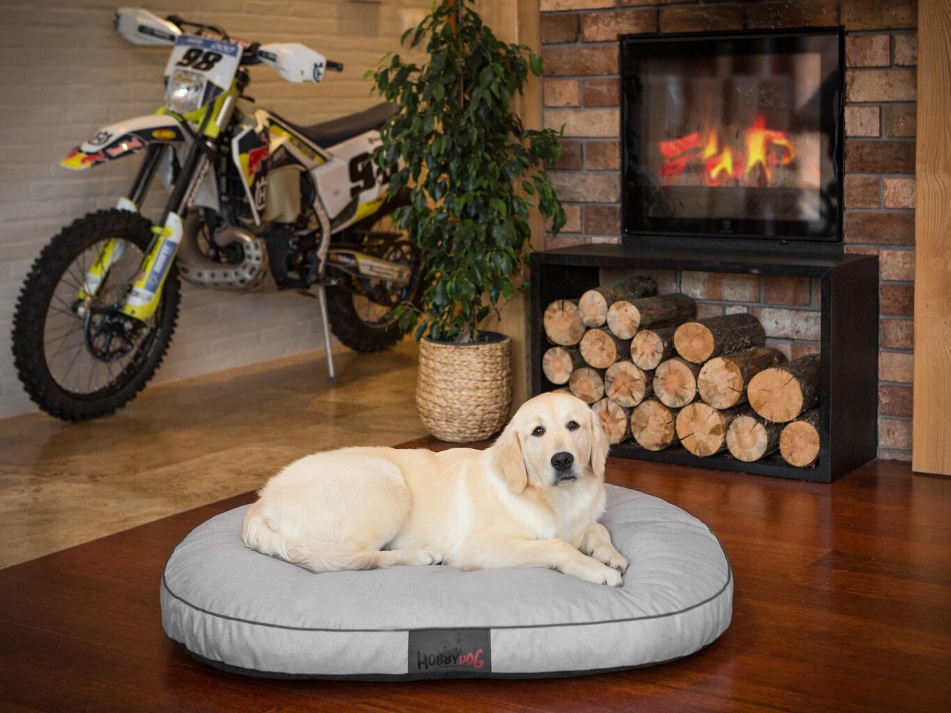 Hobbydog matracis Oval Light Grey Ekolen XXL, 130x100 cm cena un informācija | Suņu gultas, spilveni, būdas | 220.lv