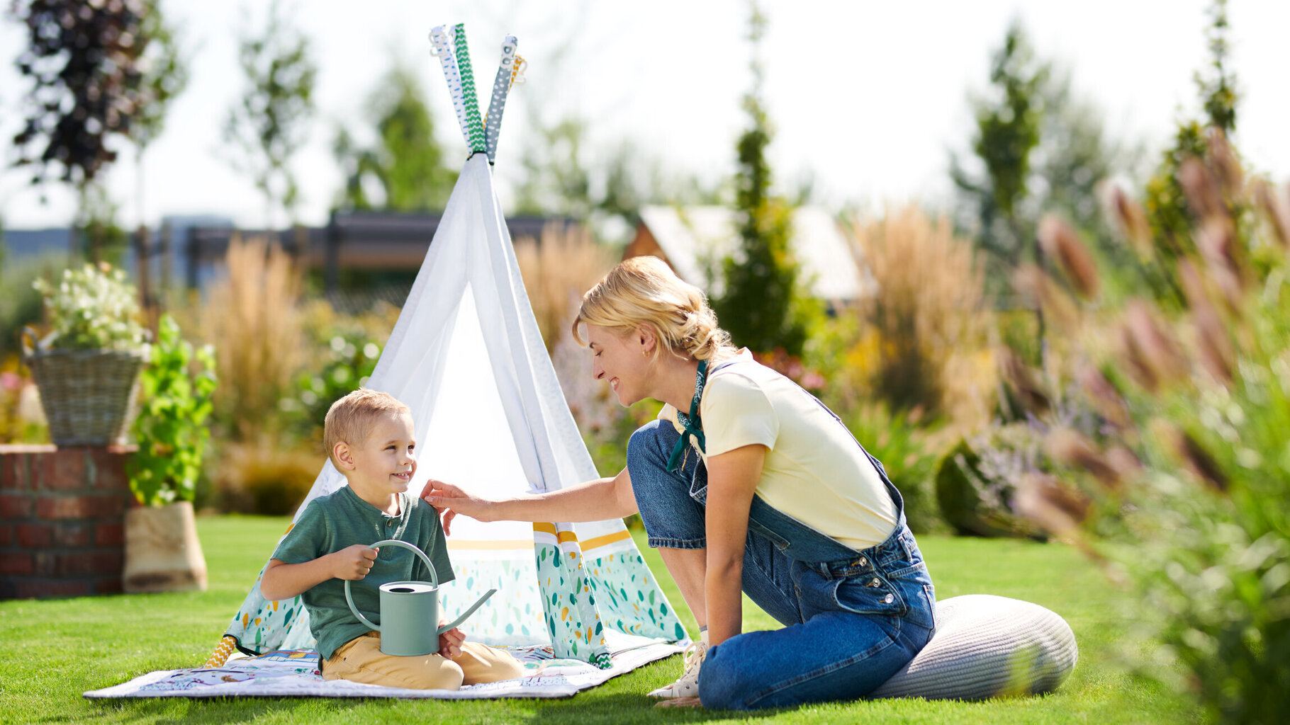 Izglītojošs paklājiņš ar telti Kinderkraft Tippy Little Gardener цена и информация | Attīstošie paklājiņi | 220.lv