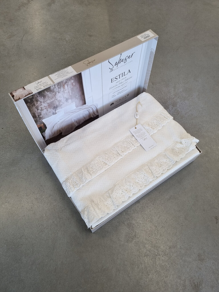 Gultas pārklājs ar spilvendrānām ESTILA Cream, 220x240 cm, 3 daļas цена и информация | Gultas pārklāji, pledi | 220.lv