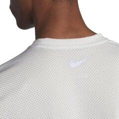 Sporta T-krekls vīriešiem Nike Miler SS, pelēks 892994-100 cena un informācija | Sporta apģērbs vīriešiem | 220.lv