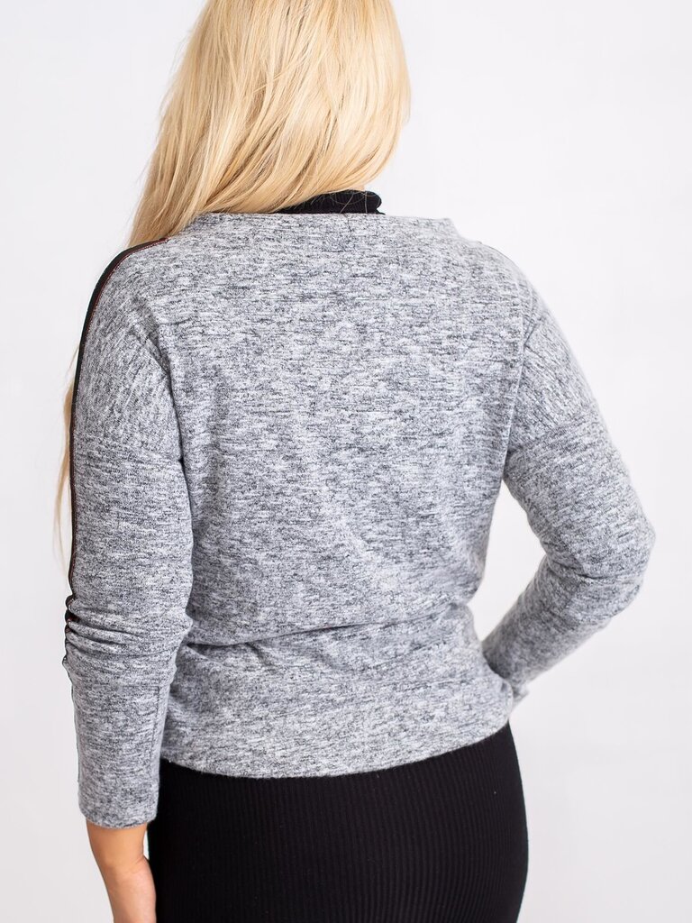 Plus izmēra pelēka blūze ar svītrām. Grey XL/XXL cena un informācija | Blūzes, sieviešu krekli | 220.lv