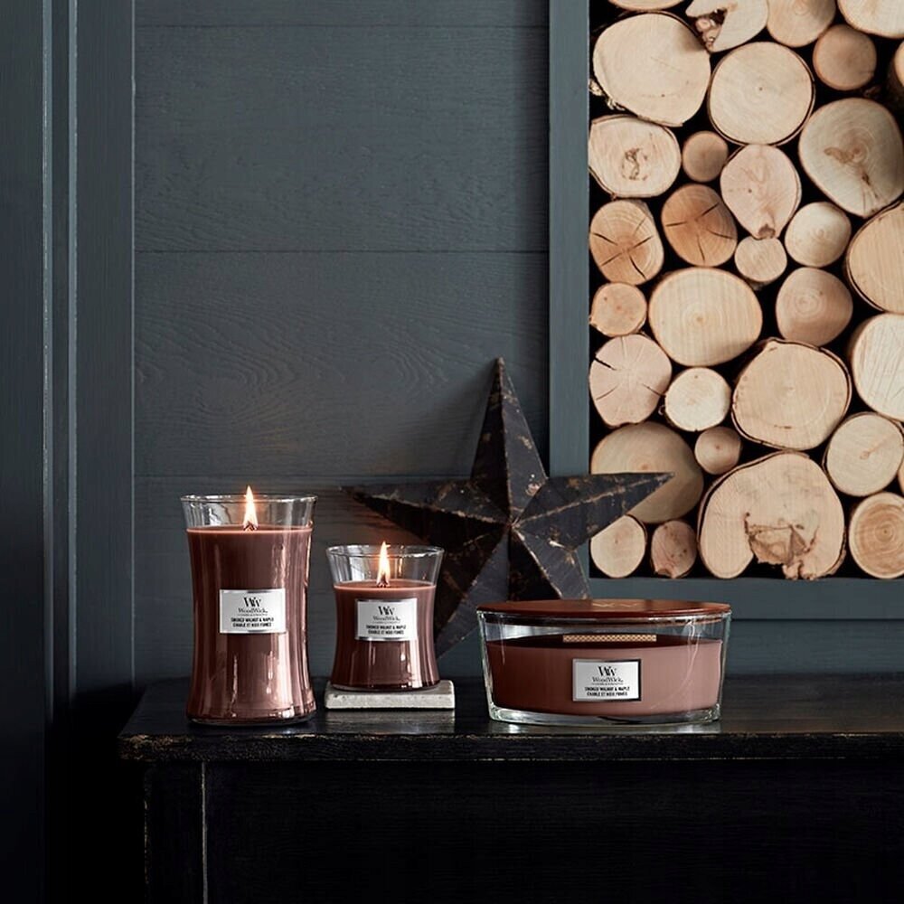 WoodWick aromātiska svece Smoked Walnut & Maple, 453,6 g cena un informācija | Sveces un svečturi | 220.lv