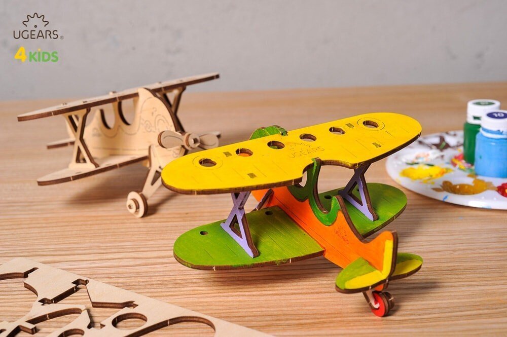 Lidmašīna 3D krāsaina modele Ugears