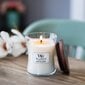 WoodWick aromātiska svece White Tea & Jasmine, 275 g cena un informācija | Sveces un svečturi | 220.lv