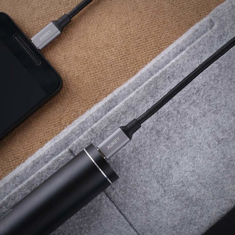 Aukey CB-CD6, USB-C, 2 m cena un informācija | Kabeļi un vadi | 220.lv