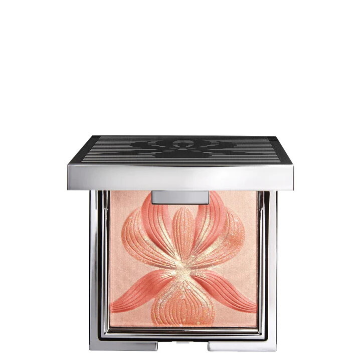 Izgaismojošs līdzeklis un vaigu sārtums Sisley L'Orchidee Highlighter Blush 15 g cena un informācija | Bronzeri, vaigu sārtumi | 220.lv