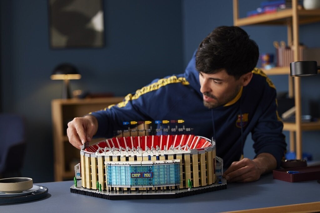 10284 LEGO® Icons FC Barcelona цена и информация | Konstruktori | 220.lv