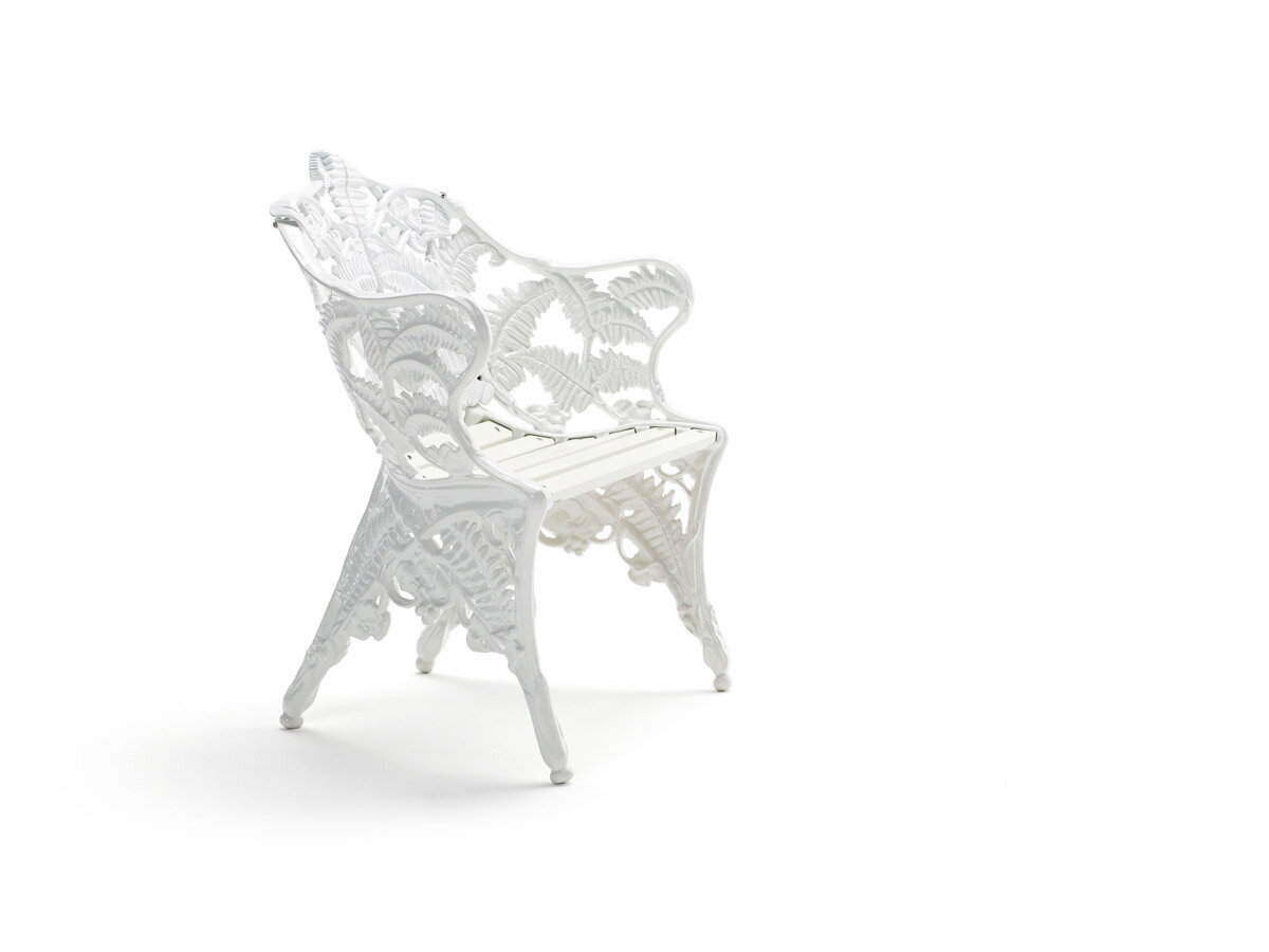 Balts lakots krēsls no pārstrādāta alumīnija un impregnētas priedes cena un informācija | Dārza krēsli | 220.lv