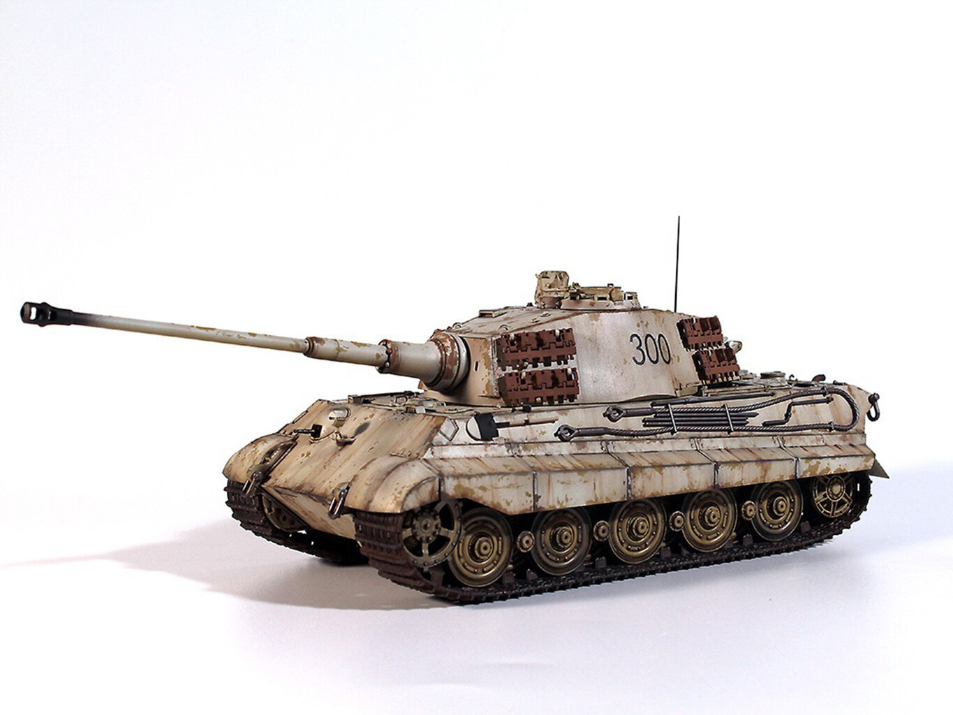 Modelis līmēšanai ICM 35363 German Heavy Tank Pz.Kpfw.VI Ausf.B King Tiger/Henschel Turret 1/35 цена и информация | Līmējamie modeļi | 220.lv