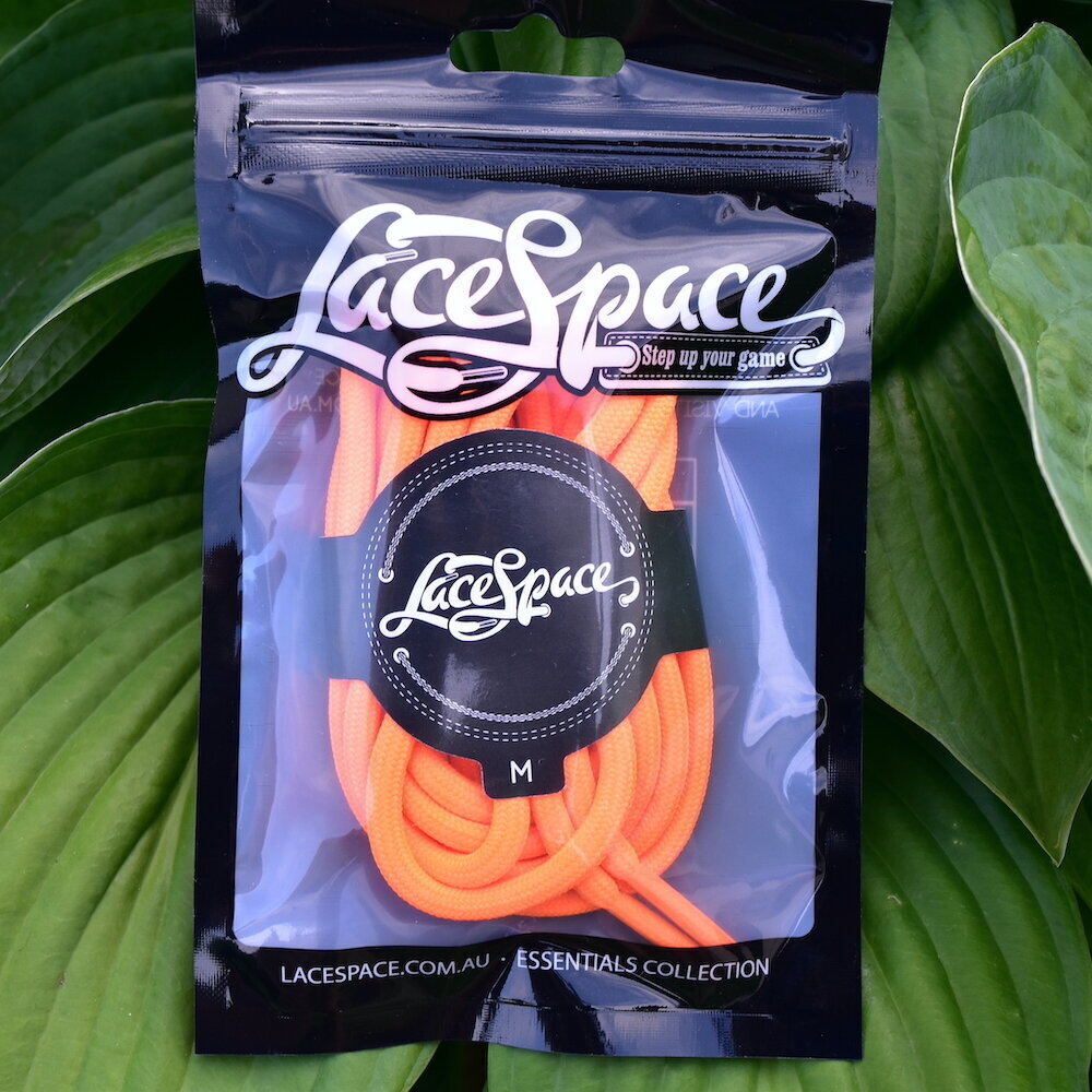 Oranžas Essentials apaļas auklas LaceSpace, 109 cm cena un informācija | Līdzekļi apģērbu un apavu kopšanai | 220.lv