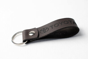 Ādas piekariņš Toyota, tumši brūns cena un informācija | Atslēgu piekariņi | 220.lv