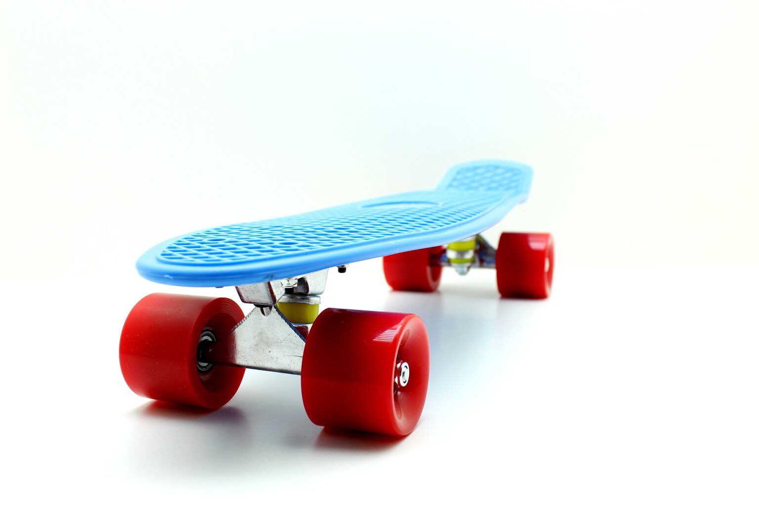 Skrituļdēlis Pennyboard 55 cm cena un informācija | Skrituļdēļi | 220.lv