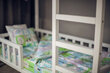 Bērnu “Namiņgulta” divstāvu, 90 cm x 190 cm x H204 cm, balta, Folkland Home cena un informācija | Bērnu gultas | 220.lv