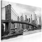 Glezna - Road to Manhattan (1 Part) Narrow Black and White цена и информация | Gleznas | 220.lv