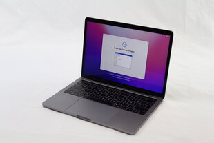 MacBook Pro 2019 Retina 13" 4xUSB-C - Core i5 2.4GHz / 8GB / 256GB SSD / SWE / Space Gray (lietots, stāvoklis A) cena un informācija | Portatīvie datori | 220.lv
