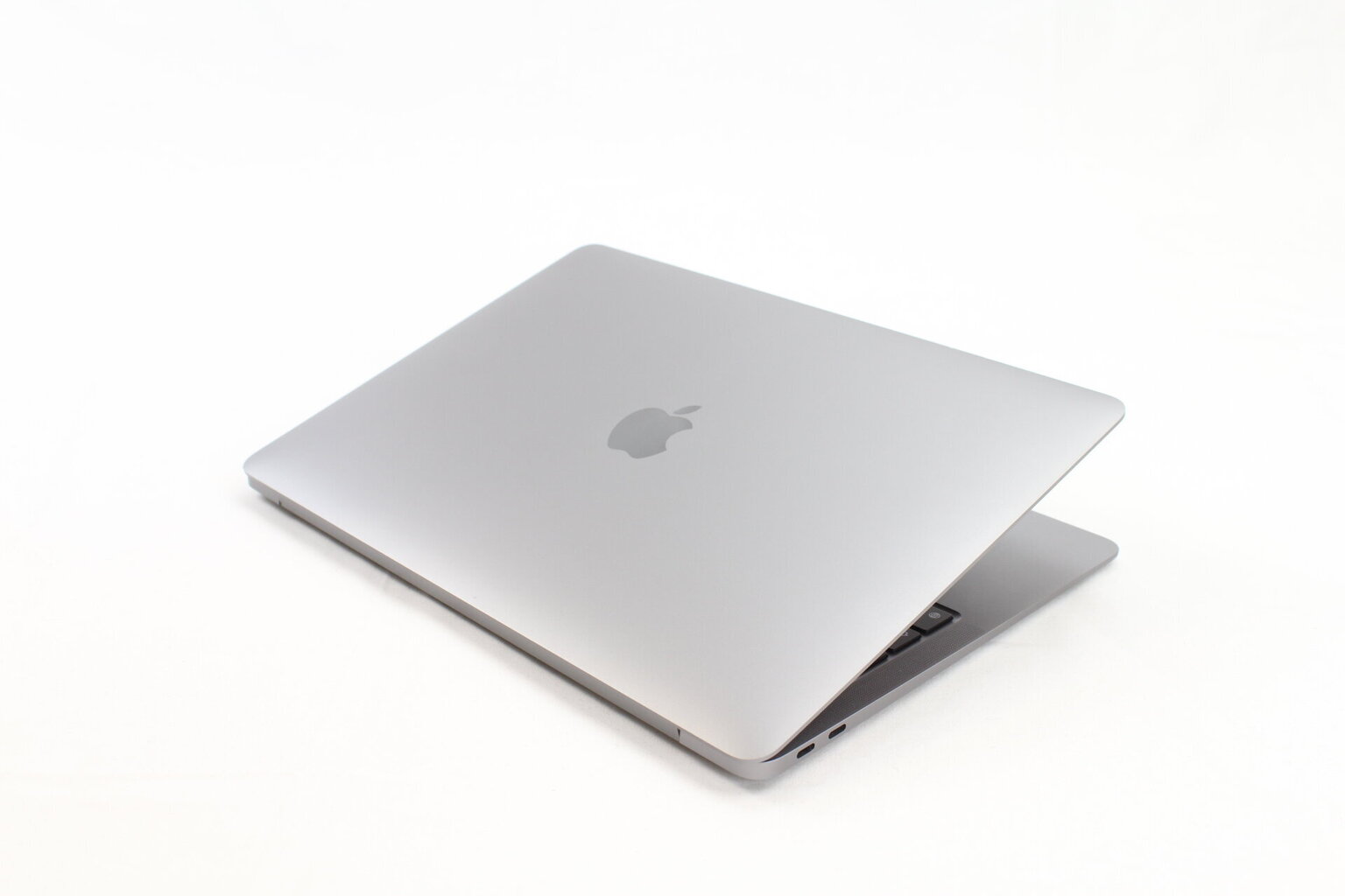 MacBook Air 2020 Retina 13" - M1 / 8GB / 256GB SSD / SWE / Space Gray (lietots, stāvoklis A) cena un informācija | Portatīvie datori | 220.lv